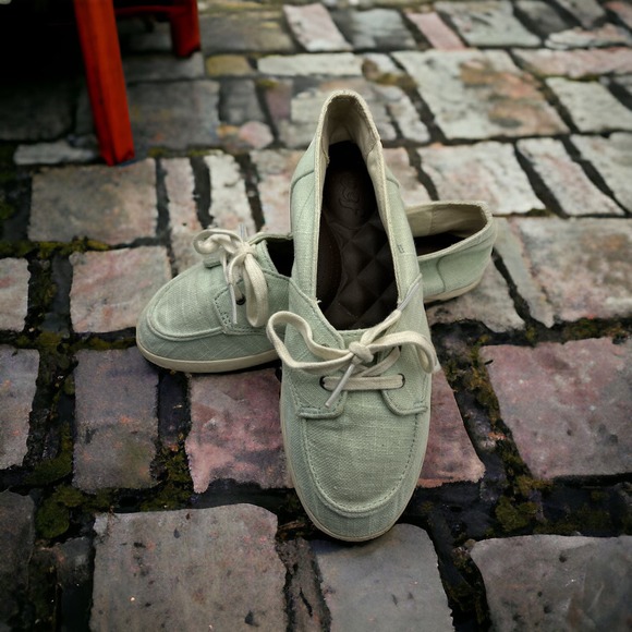 Reef Ladies Shoes Light Green Slip ons w/ Laces Size 8.5 Deck Shoes - Picture 2 of 5